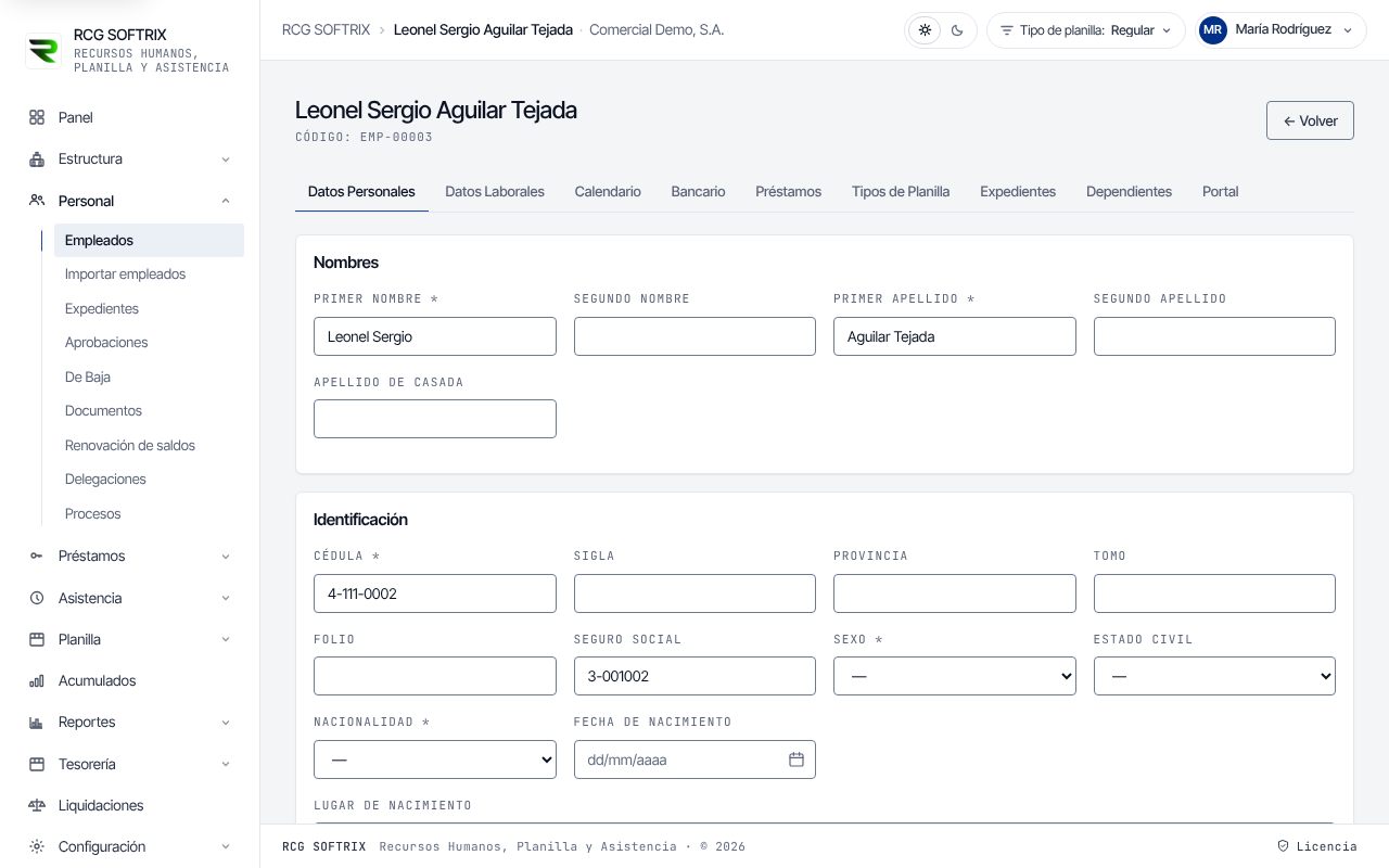 Ficha de empleado de Softrix RRHH con pestañas de datos personales, laborales y bancarios